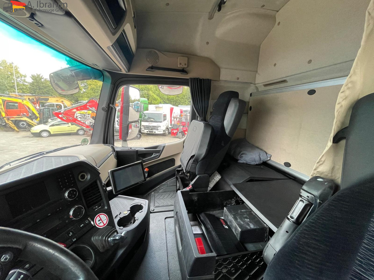 Mercedes-Benz Actros 2545 6x2 Pritsche Kran HIAB 166 - Pritsche LKW, Autokran: das Bild 3 Mercedes-Benz Actros 2545 6x2 Pritsche Kran HIAB 166 - Pritsche LKW, Autokran: das Bild 3