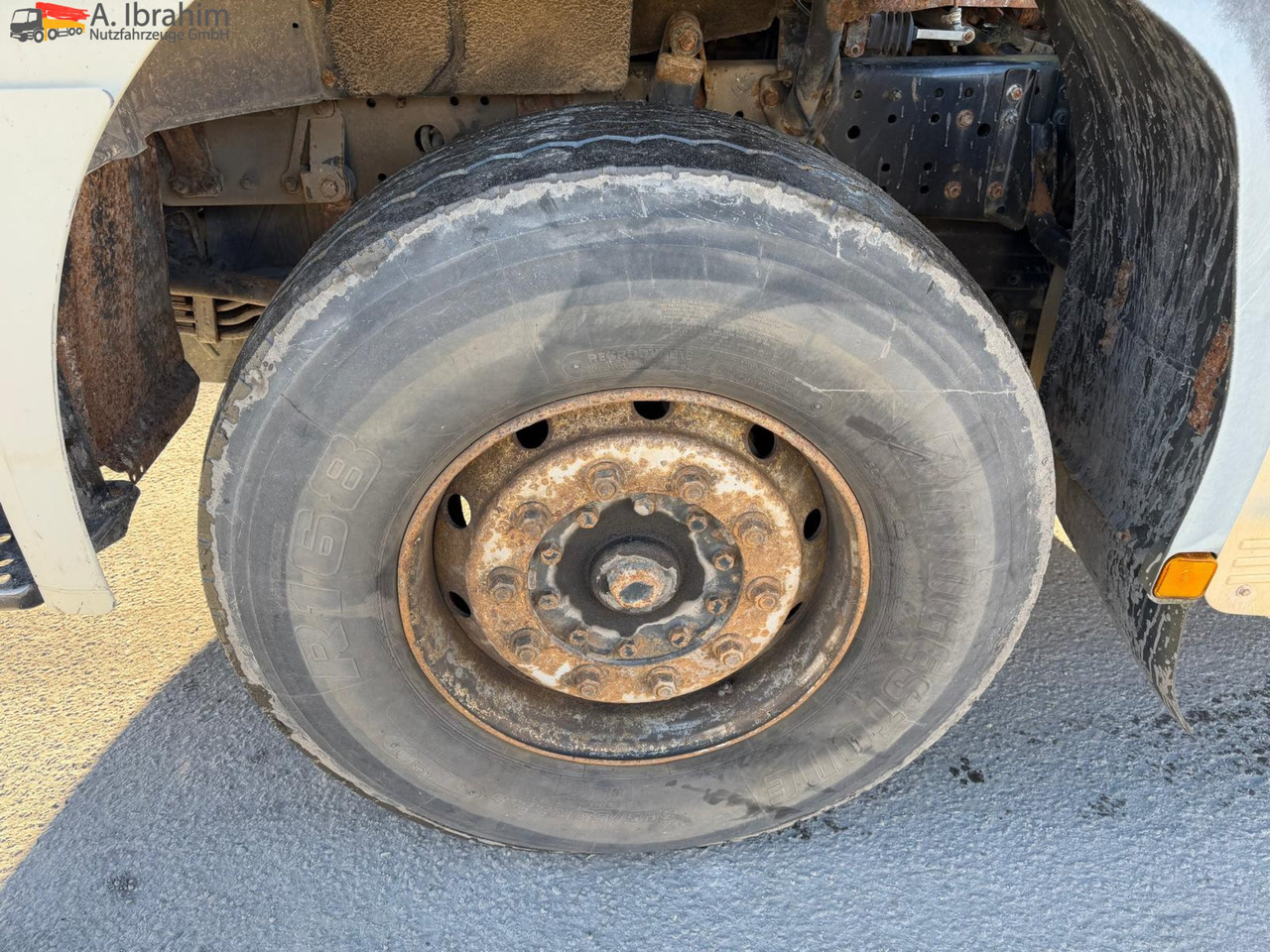 MAN 26.464 6x4 | Retarder | Klima | Schaltgetriebe | 3 Pedals - Sattelzugmaschine: das Bild 5 MAN 26.464 6x4 | Retarder | Klima | Schaltgetriebe | 3 Pedals - Sattelzugmaschine: das Bild 5