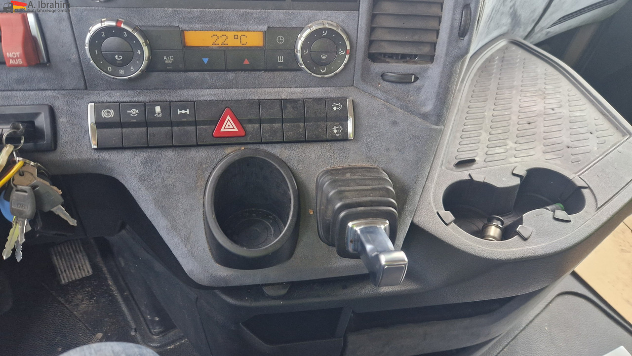 Mercedes-Benz 1845 Kipphydraulik - Sattelzugmaschine: das Bild 4 Mercedes-Benz 1845 Kipphydraulik - Sattelzugmaschine: das Bild 4