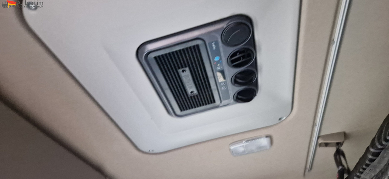 Scania R410 Retarder, Klima, Standklima Top Zustand!! - Plane LKW: das Bild 4 Scania R410 Retarder, Klima, Standklima Top Zustand!! - Plane LKW: das Bild 4