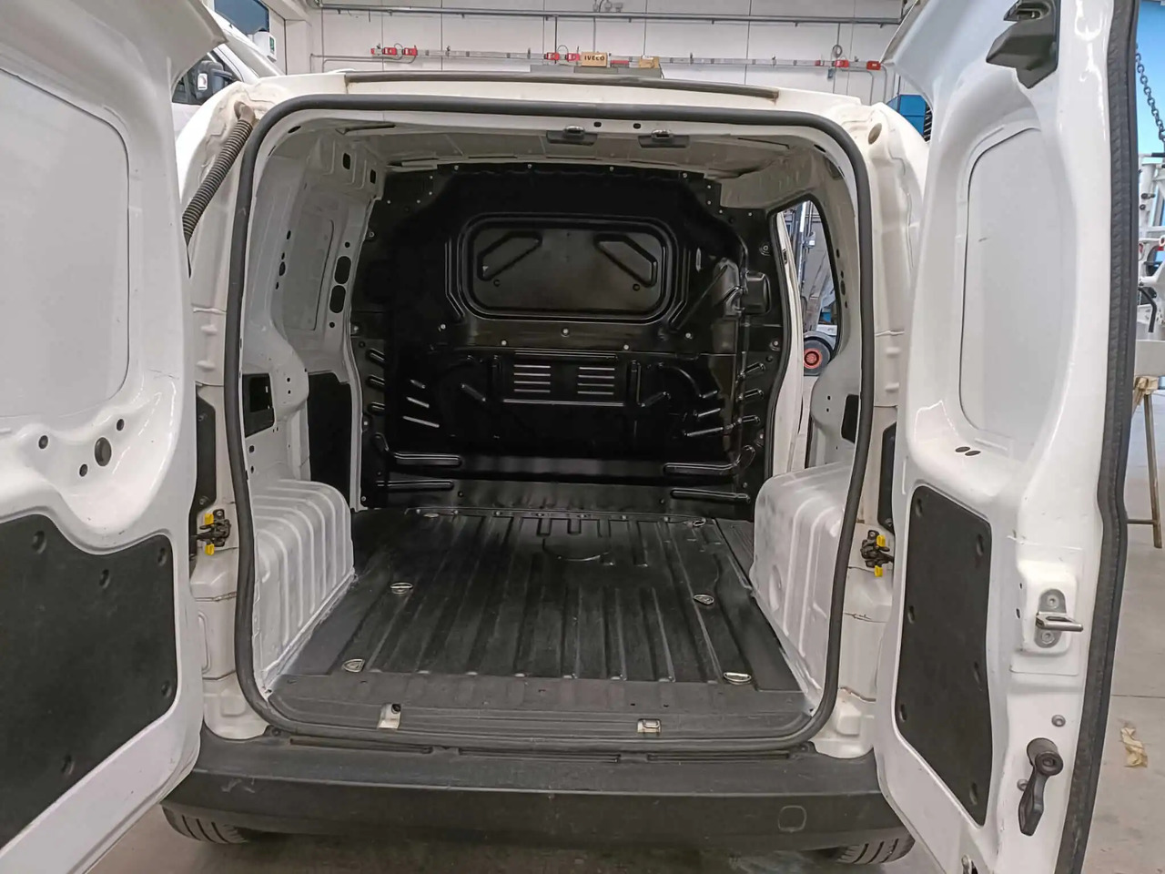 FIAT FIORINO SX - Kastenwagen: das Bild 4 FIAT FIORINO SX - Kastenwagen: das Bild 4