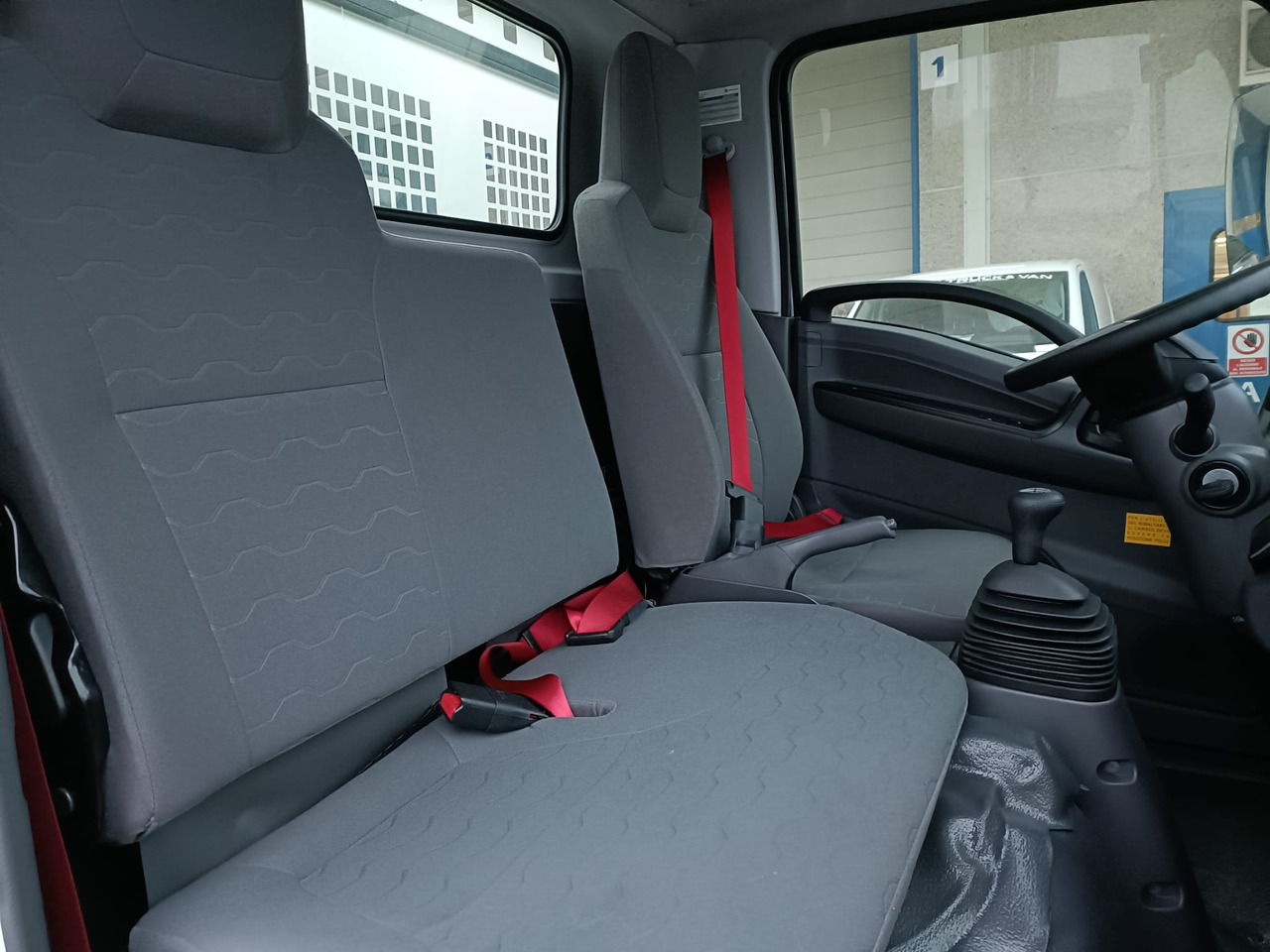 Kipper Transporter ISUZU M27 CABINA LARGA 3000 cc: das Bild 6 Kipper Transporter ISUZU M27 CABINA LARGA 3000 cc: das Bild 6