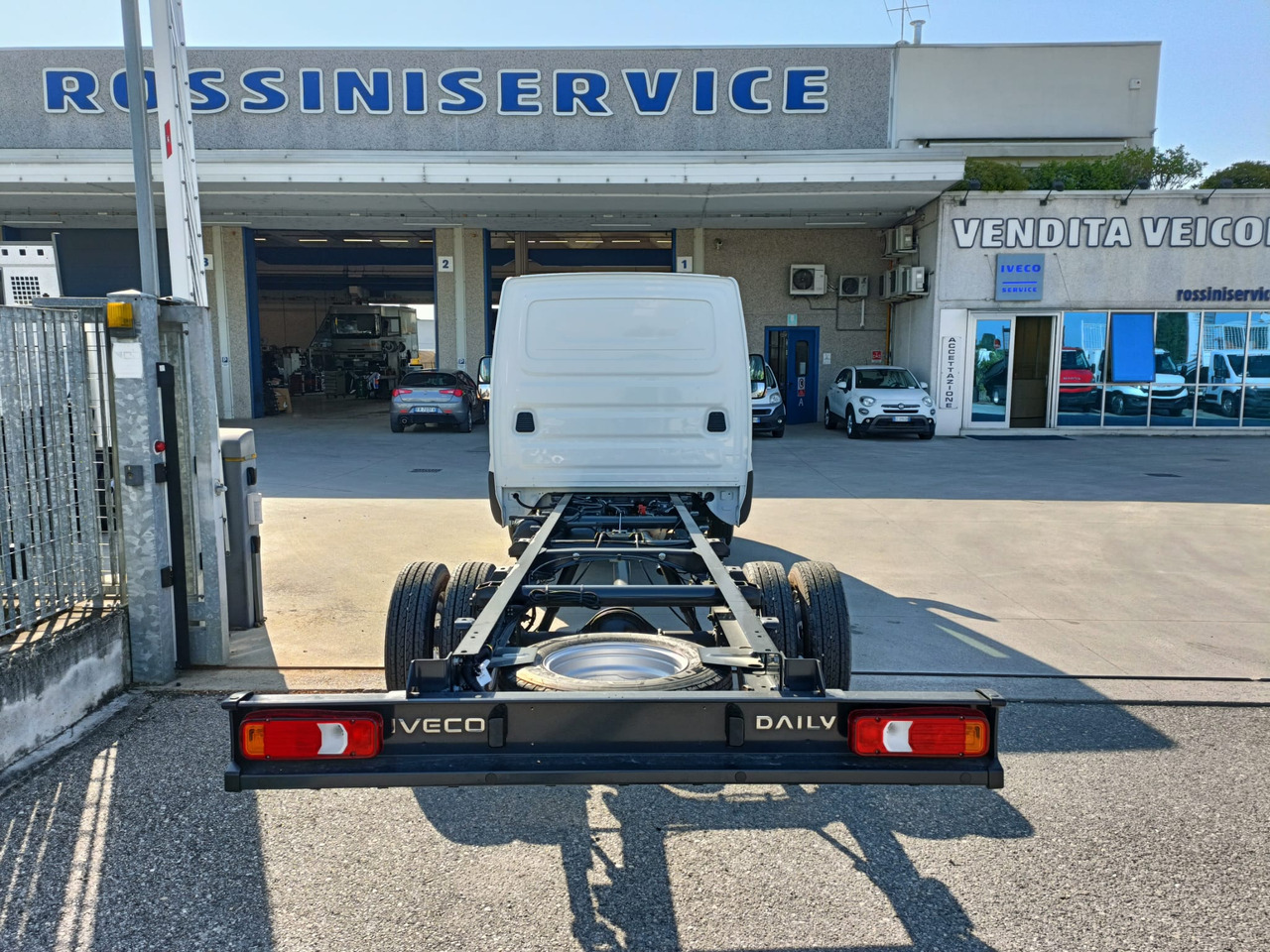 IVECO DAILY 35C16 MOD. 2025 A TELAIO NUOVO - Transporter: das Bild 5 IVECO DAILY 35C16 MOD. 2025 A TELAIO NUOVO - Transporter: das Bild 5