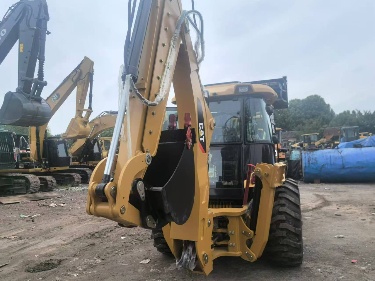 Caterpillar 420F - Baggerlader: das Bild 3 Caterpillar 420F - Baggerlader: das Bild 3