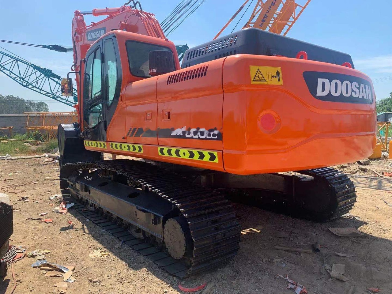 Doosan DX300 - Kettenbagger: das Bild 4 Doosan DX300 - Kettenbagger: das Bild 4