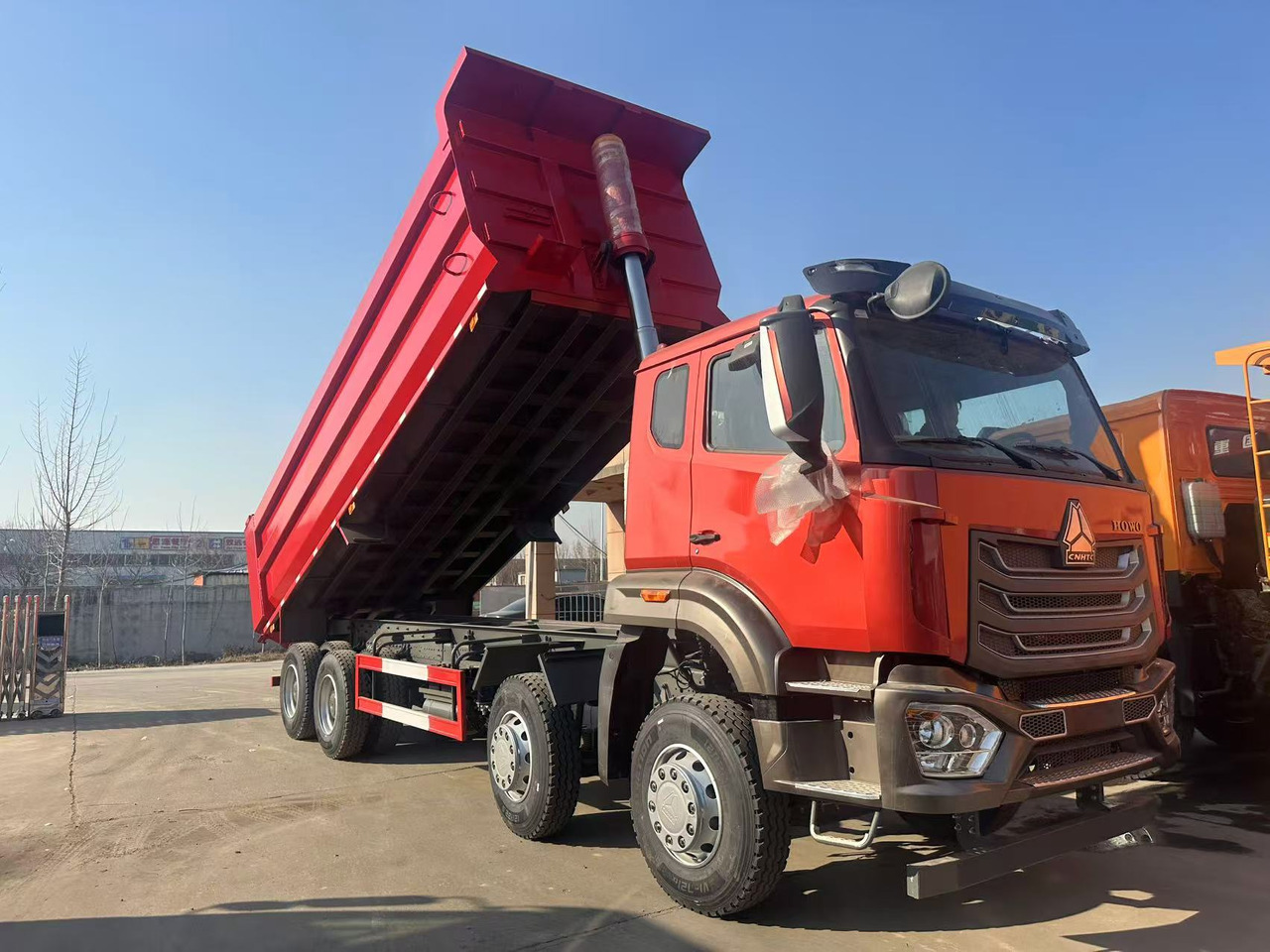 Howo HAOHAN DUMP TRUCK 8X4 - Kipper: das Bild 2 Howo HAOHAN DUMP TRUCK 8X4 - Kipper: das Bild 2