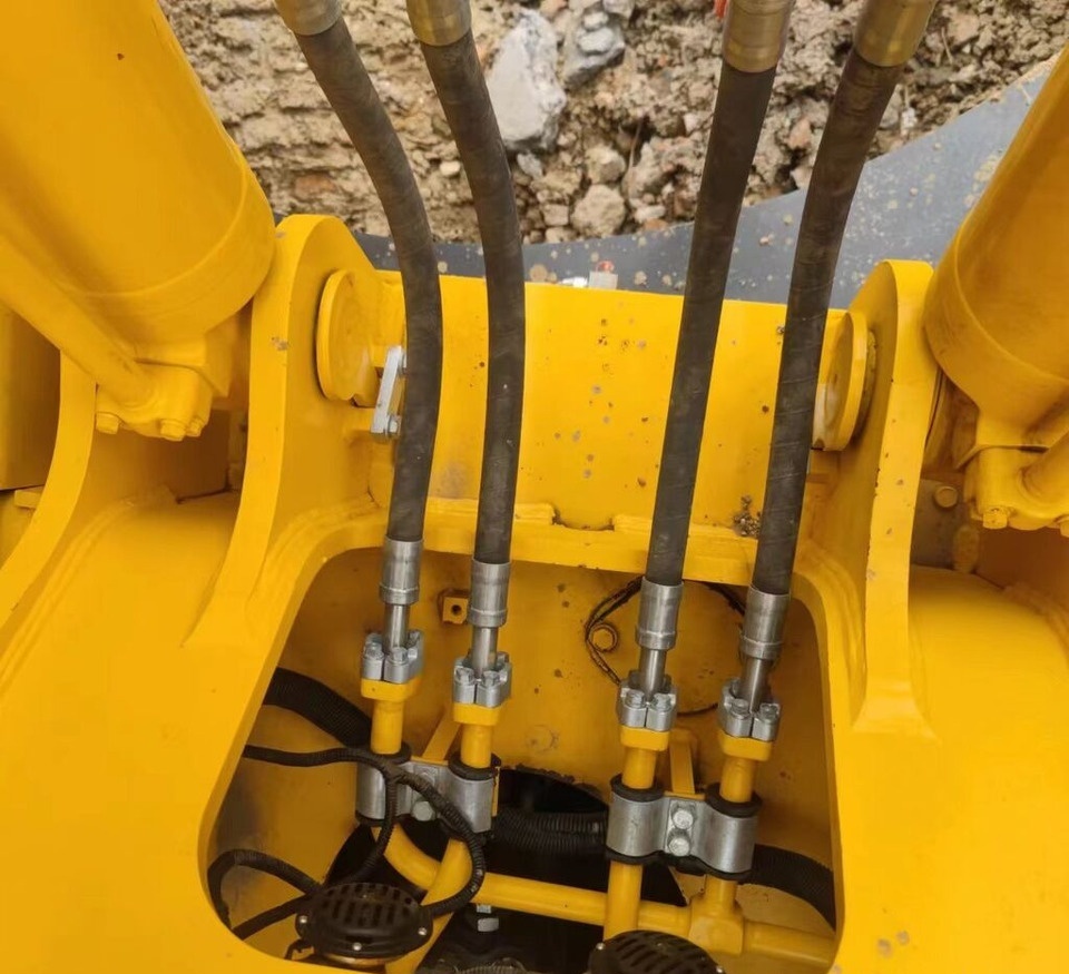 Komatsu PC220-8 - Kettenbagger: das Bild 4 Komatsu PC220-8 - Kettenbagger: das Bild 4