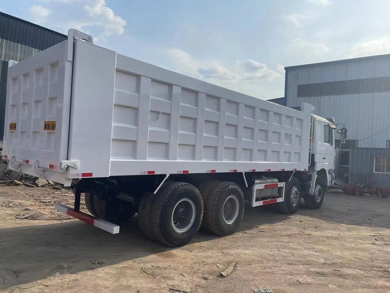 Shacman F3000 - Kipper: das Bild 3 Shacman F3000 - Kipper: das Bild 3