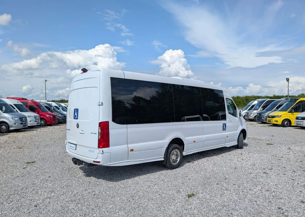 Mercedes-Benz Sprinter 517 - Kleinbus, Personentransporter: das Bild 4 Mercedes-Benz Sprinter 517 - Kleinbus, Personentransporter: das Bild 4