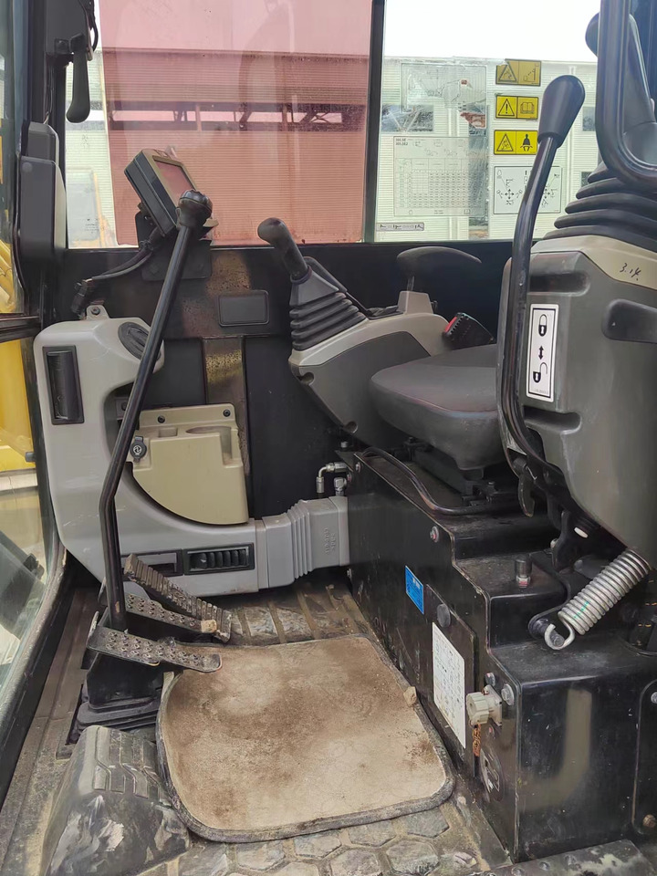 CATERPILLAR 305.5E2 - Minibagger: das Bild 4 CATERPILLAR 305.5E2 - Minibagger: das Bild 4