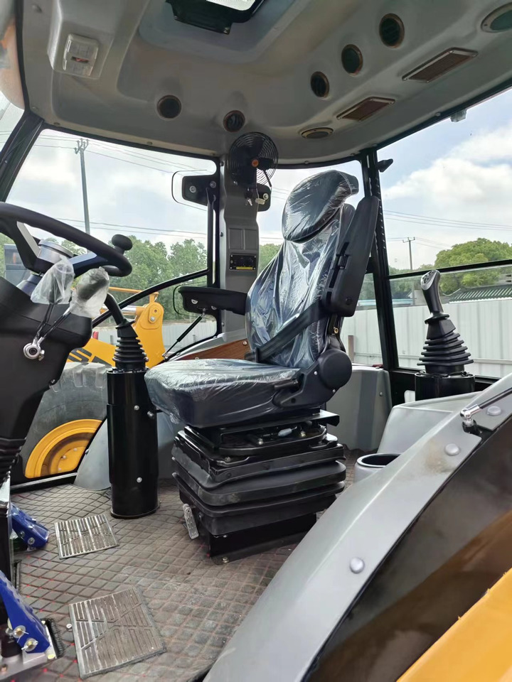 CATERPILLAR 420F - Baggerlader: das Bild 4 CATERPILLAR 420F - Baggerlader: das Bild 4