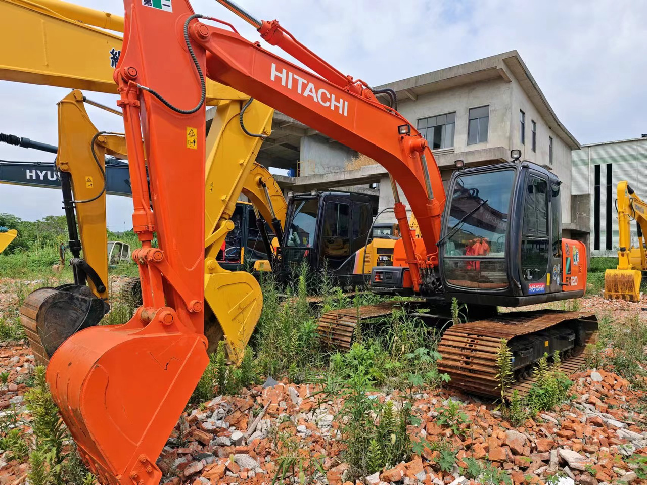 HITACHI EX120-5 - Kettenbagger: das Bild 1 HITACHI EX120-5 - Kettenbagger: das Bild 1