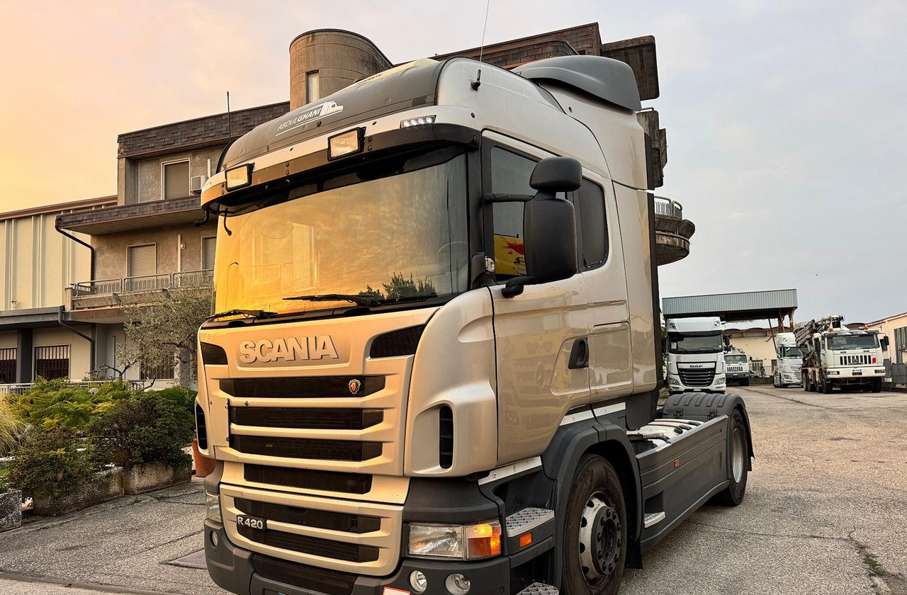 Trattore stradale Scania R420 - Euro 5 - 2011 - Sattelzugmaschine: das Bild 1 Trattore stradale Scania R420 - Euro 5 - 2011 - Sattelzugmaschine: das Bild 1