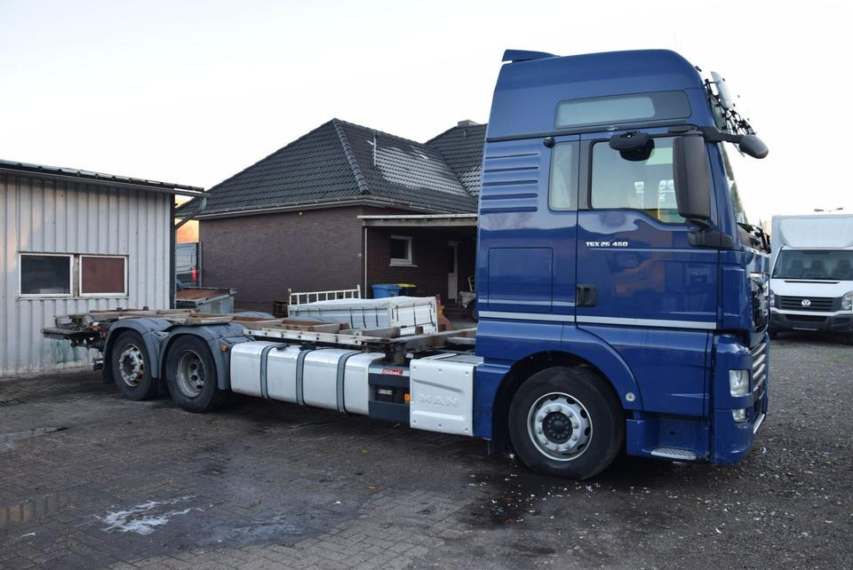 MAN TGX XXL 460 Retarder Standklima MOTORSCHADEN !!! - Containerwagen/ Wechselfahrgestell LKW: das Bild 5 MAN TGX XXL 460 Retarder Standklima MOTORSCHADEN !!! - Containerwagen/ Wechselfahrgestell LKW: das Bild 5