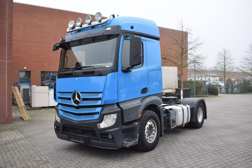 Mercedes-Benz Actros 1843 Stream Space Kipphydraulik Klima - Sattelzugmaschine: das Bild 2 Mercedes-Benz Actros 1843 Stream Space Kipphydraulik Klima - Sattelzugmaschine: das Bild 2