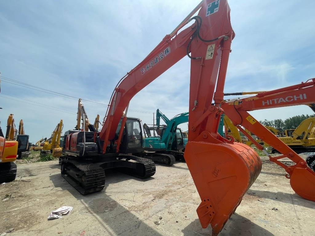 Hitachi ZX 240 - Kettenbagger: das Bild 4 Hitachi ZX 240 - Kettenbagger: das Bild 4