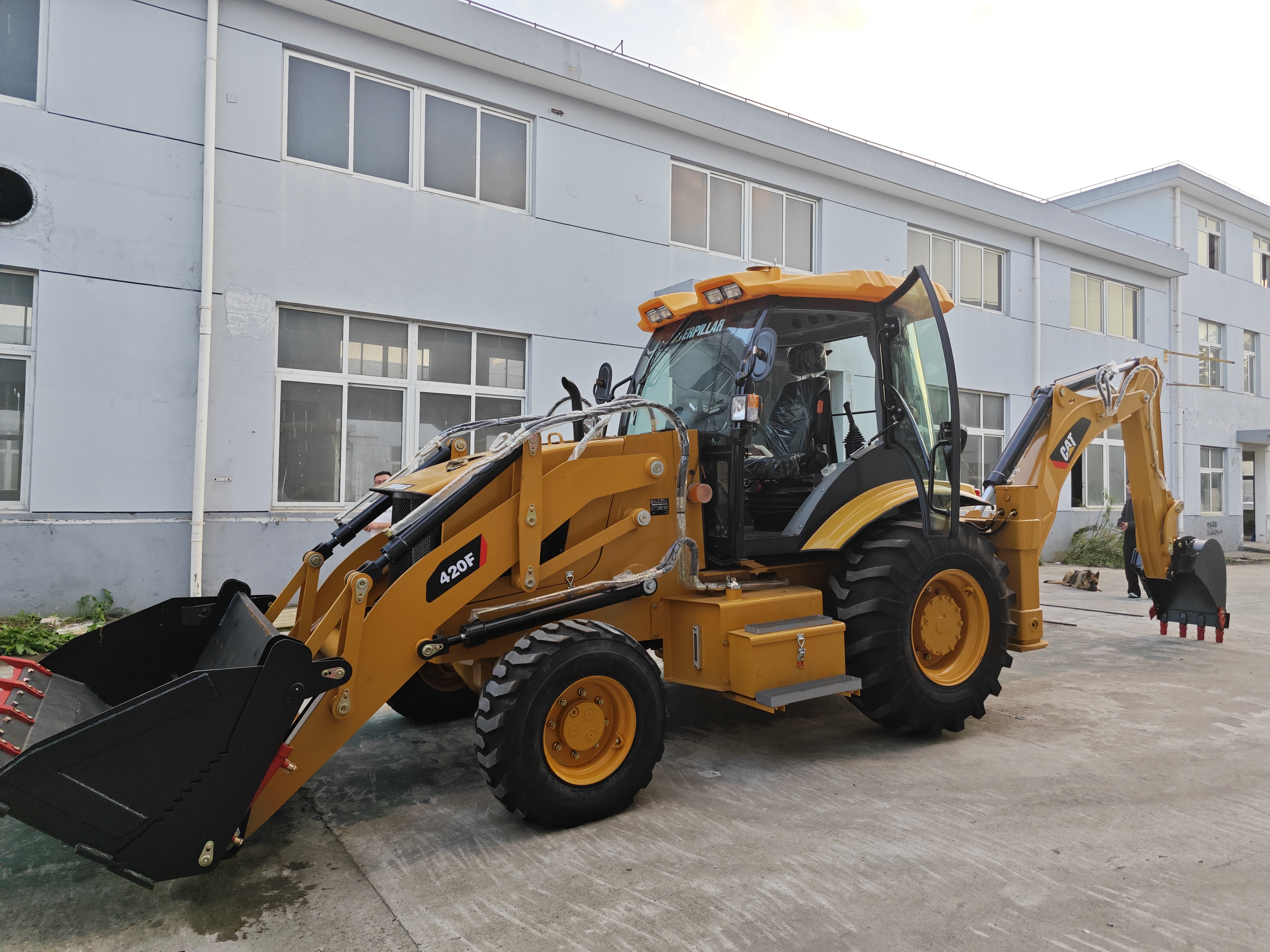 Caterpillar 420F used cat loader - Baggerlader: das Bild 2 Caterpillar 420F used cat loader - Baggerlader: das Bild 2