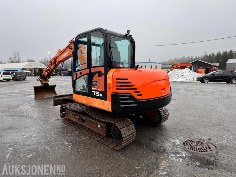 2004 Daewoo Solar 75v gravemaskin / tiltrotator / pusseskuffe / 3626 timer - Bagger: das Bild 3 2004 Daewoo Solar 75v gravemaskin / tiltrotator / pusseskuffe / 3626 timer - Bagger: das Bild 3