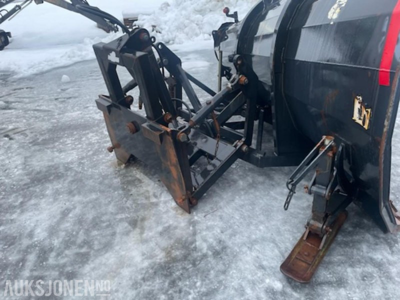 2004 Tellefsdal D-plow Snøplog 3000 m/ BM feste - Baugeräte: das Bild 3 2004 Tellefsdal D-plow Snøplog 3000 m/ BM feste - Baugeräte: das Bild 3