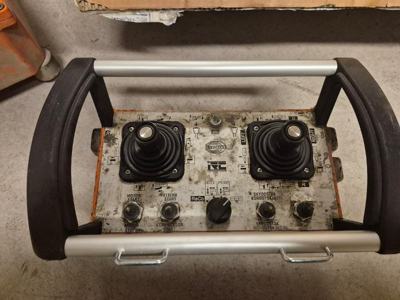 Anbauteil für Baumaschine Radiostyring m/Mottaker - Se Bilder For Spesifikasjoner: das Bild 6 Anbauteil für Baumaschine Radiostyring m/Mottaker - Se Bilder For Spesifikasjoner: das Bild 6