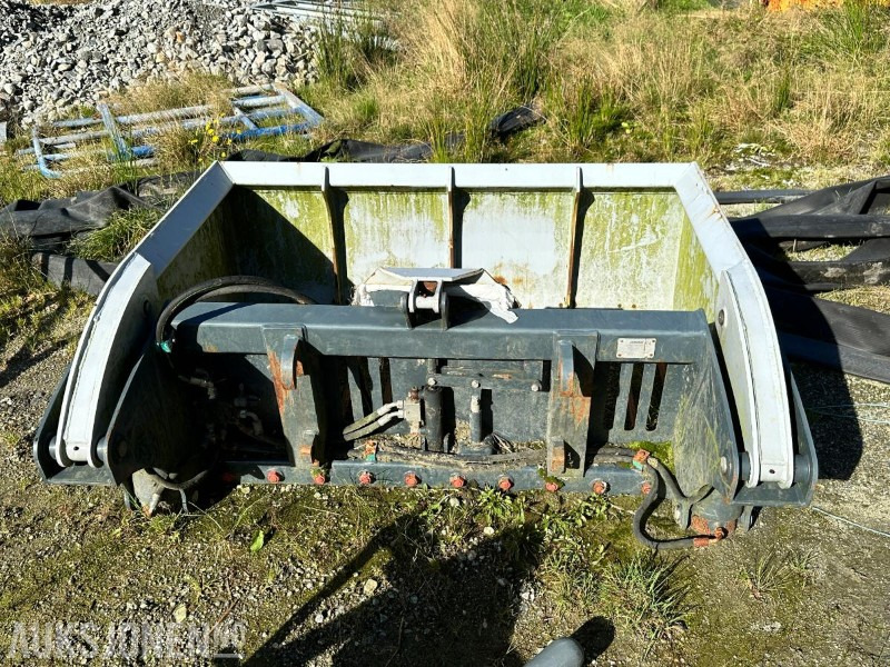 2018 Sonarol Wyciniak Combi (W SNR 1600/2) Silorundballeriver - Landmaschine: das Bild 2 2018 Sonarol Wyciniak Combi (W SNR 1600/2) Silorundballeriver - Landmaschine: das Bild 2