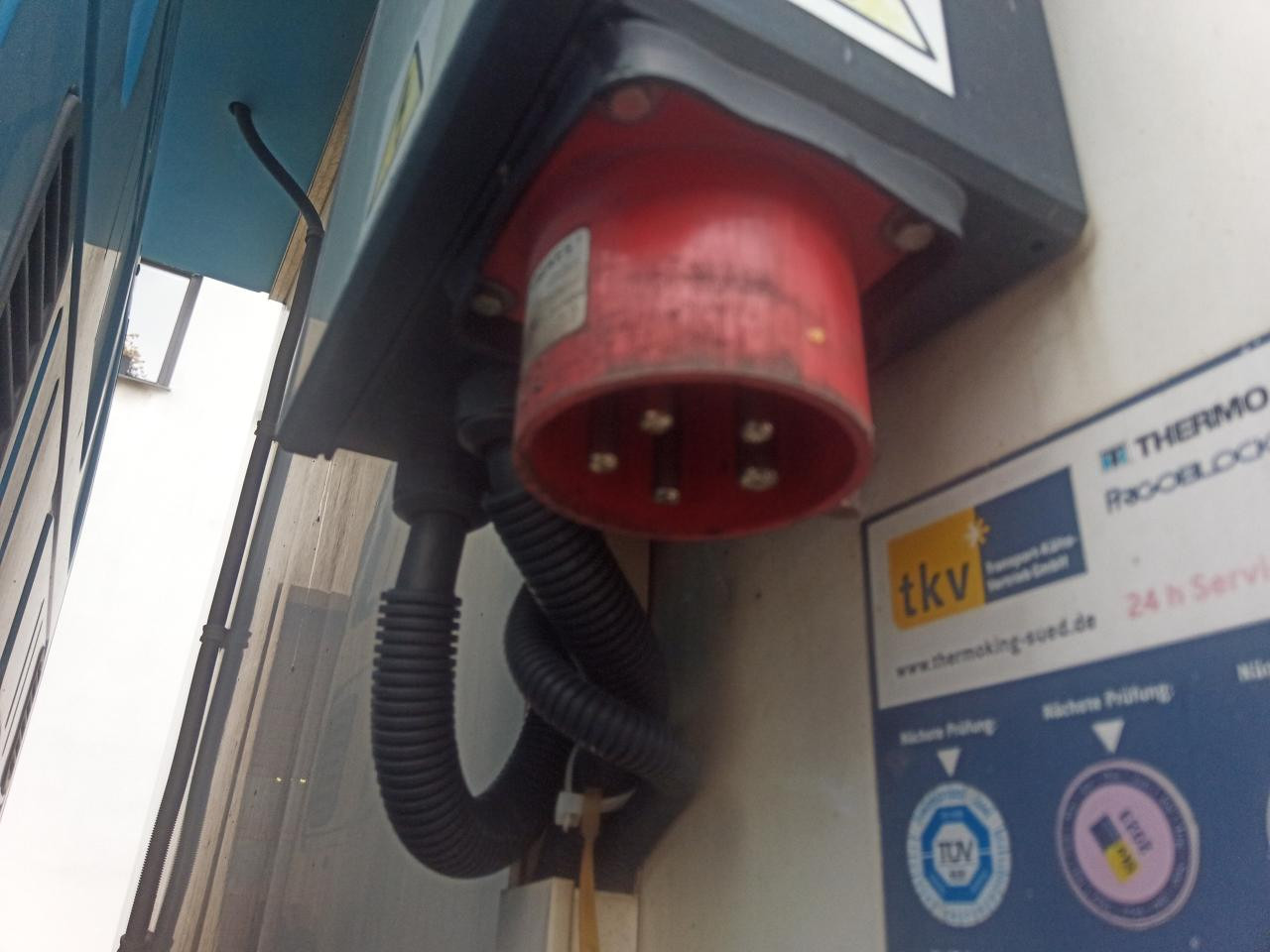 IVECO Eurocargo 180E32R/P - Kühlkoffer LKW: das Bild 4 IVECO Eurocargo 180E32R/P - Kühlkoffer LKW: das Bild 4