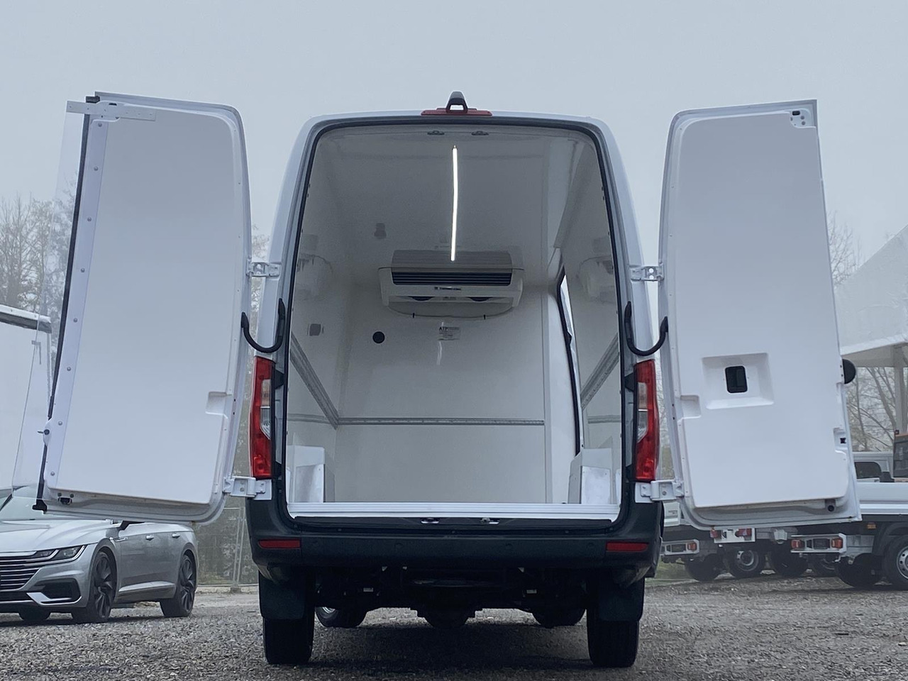 Kühltransporter MERCEDES-BENZ SPRINTER 317 CDI L4H3 170PS AUTOMATIK FRISCHDIENST + KONVEKTA FK 3022 12-220V: das Bild 12