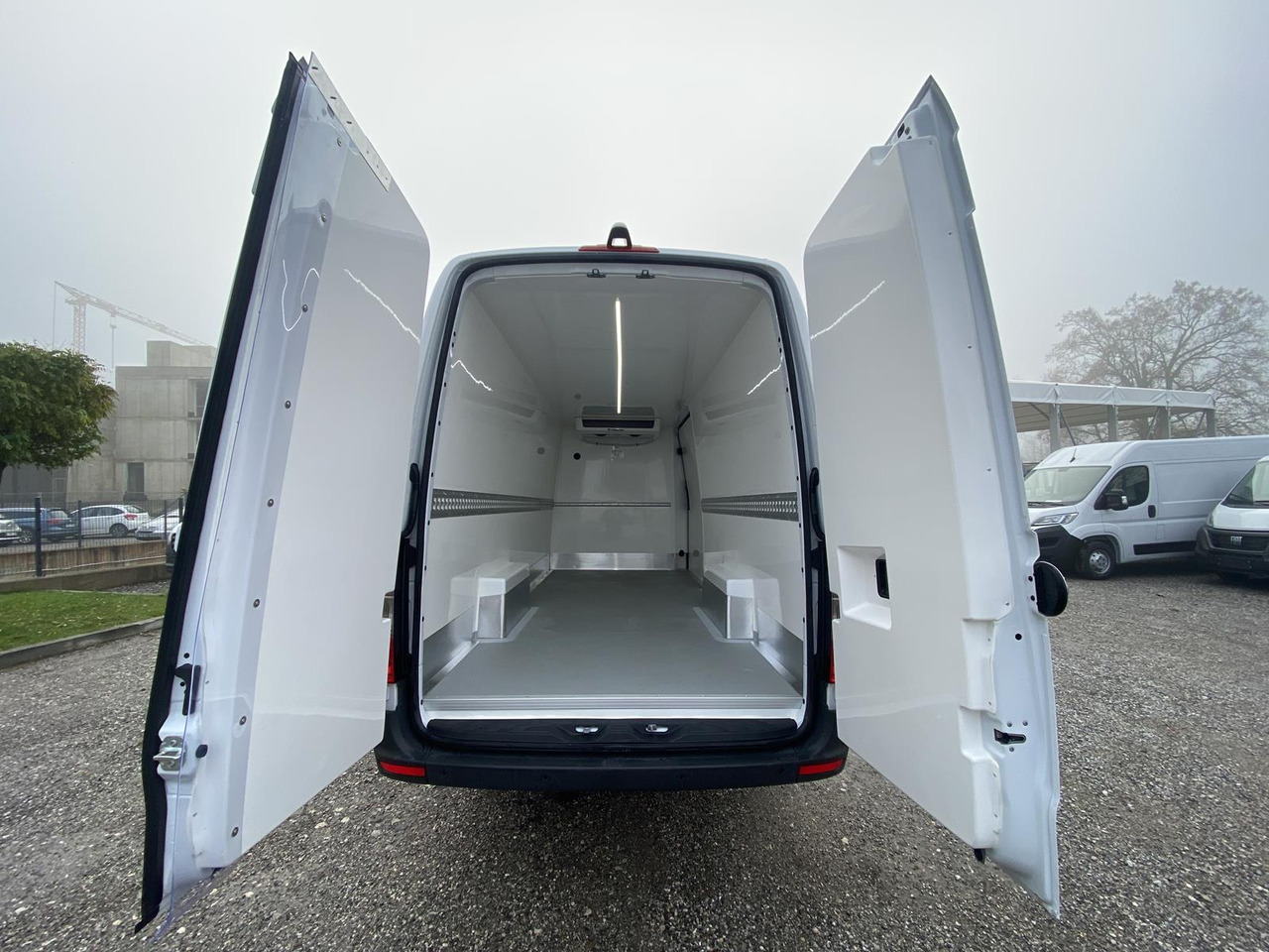 Kühltransporter MERCEDES-BENZ SPRINTER 317 CDI L4H3 170PS AUTOMATIK FRISCHDIENST + KONVEKTA FK 3022 12-220V: das Bild 26