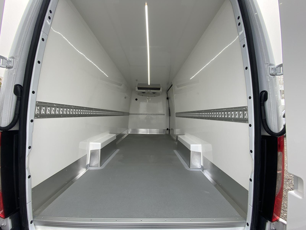 Kühltransporter MERCEDES-BENZ SPRINTER 317 CDI L4H3 170PS AUTOMATIK FRISCHDIENST + KONVEKTA FK 3022 12-220V: das Bild 25