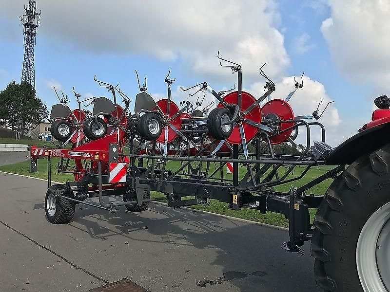 Massey Ferguson MF TD 1310 X TRC / Lotus 1250 Profi - Heuwender/ Wenderechen: das Bild 4 Massey Ferguson MF TD 1310 X TRC / Lotus 1250 Profi - Heuwender/ Wenderechen: das Bild 4