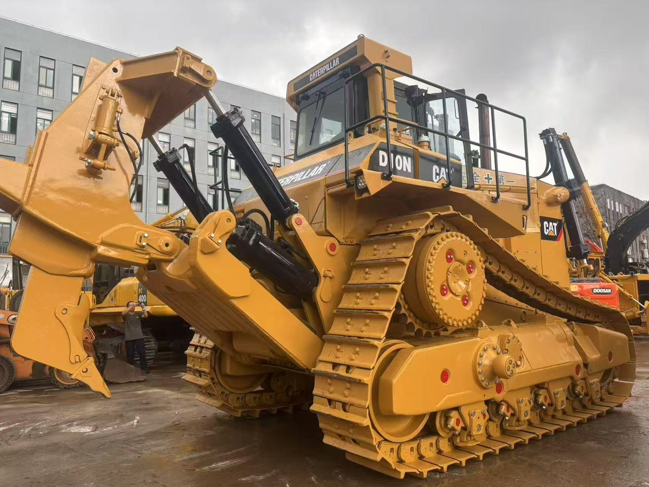 Caterpillar CAT Used Crawler Bulldozer Tractor D10N D9R D8R D8T D7R D7G D6G Dozer for Sale - Bulldozer/ Planierraupe: das Bild 5 Caterpillar CAT Used Crawler Bulldozer Tractor D10N D9R D8R D8T D7R D7G D6G Dozer for Sale - Bulldozer/ Planierraupe: das Bild 5