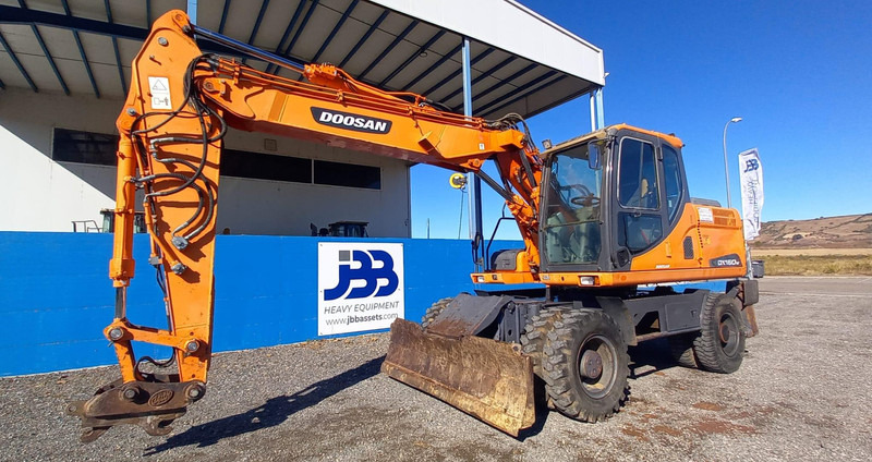 Doosan DX140W-3 - Mobilbagger: das Bild 5 Doosan DX140W-3 - Mobilbagger: das Bild 5