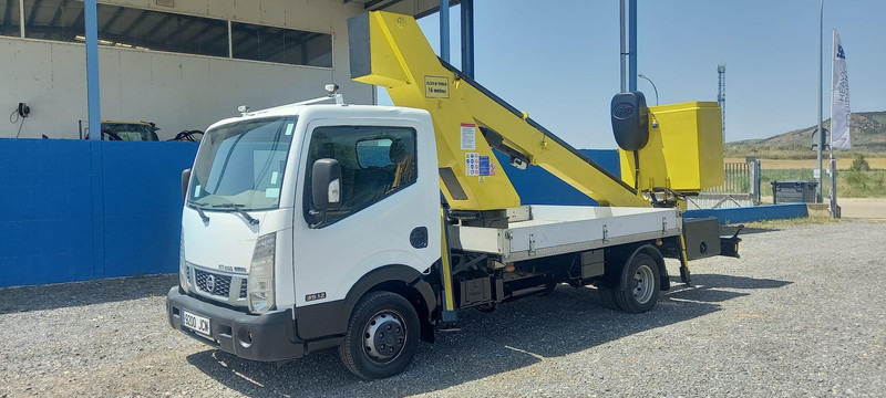 Nissan CABSTAR NT400 MOVEX TLR18 - LKW, Autokran: das Bild 3 Nissan CABSTAR NT400 MOVEX TLR18 - LKW, Autokran: das Bild 3