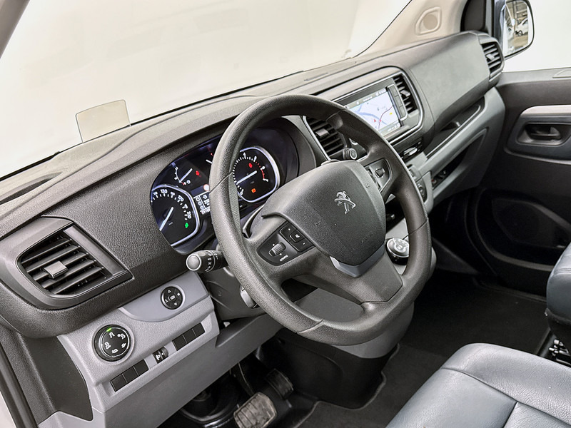 Peugeot Expert 231L 2.0 DC BlueHDI 180 Dubbele Cabine Headup display 2x schuifdeur Trekhaak Navigatie Achteruitrijcamera - Kleintransporter, Transporter mit Doppelkabine: das Bild 5 Peugeot Expert 231L 2.0 DC BlueHDI 180 Dubbele Cabine Headup display 2x schuifdeur Trekhaak Navigatie Achteruitrijcamera - Kleintransporter, Transporter mit Doppelkabine: das Bild 5