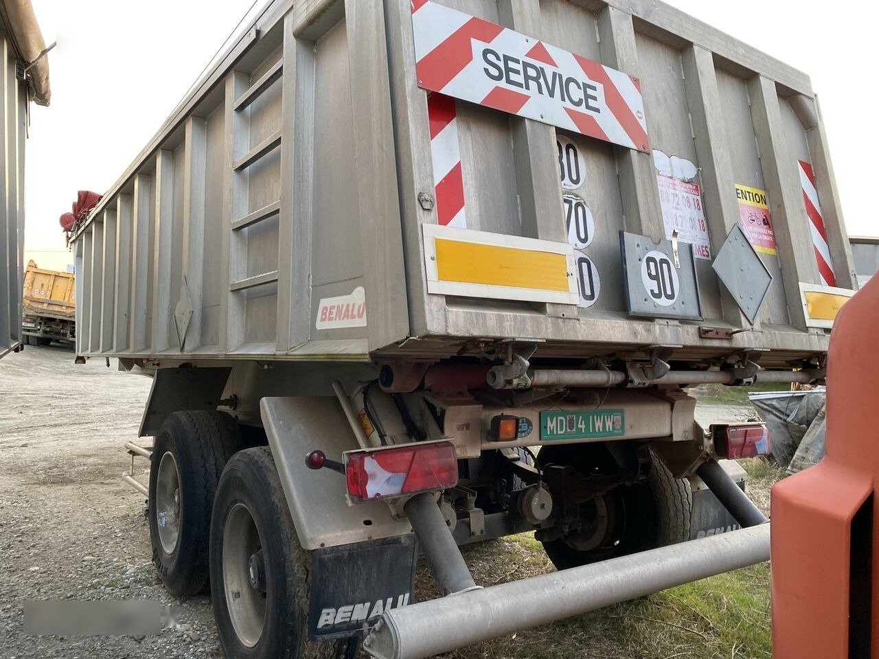 Benalu Bena Basculabila Agregate Aluminiu 2 PIECES AVALABILE - Kipper Auflieger: das Bild 1 Benalu Bena Basculabila Agregate Aluminiu 2 PIECES AVALABILE - Kipper Auflieger: das Bild 1