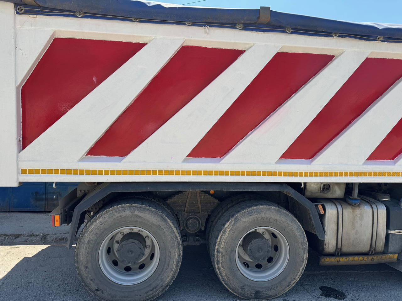 IVECO EuroTrakker 410 2009 Euro 4 Cursor 13 Klima : Sasiu GROS , Multi - LKW: das Bild 4 IVECO EuroTrakker 410 2009 Euro 4 Cursor 13 Klima : Sasiu GROS , Multi - LKW: das Bild 4