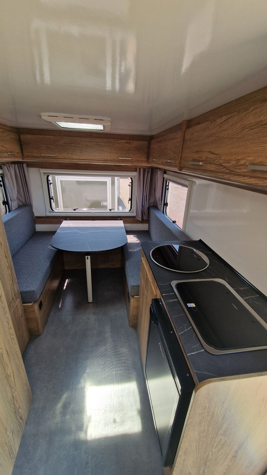 N-LAZUR Niewiadów Nowa Przyczepa Kempingowa dla 4 osób z Łazienką - Wohnwagen: das Bild 1 N-LAZUR Niewiadów Nowa Przyczepa Kempingowa dla 4 osób z Łazienką - Wohnwagen: das Bild 1