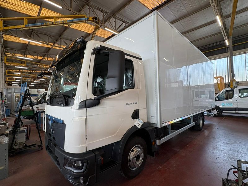 CUBO CON PEDANA 4x2 250hp MAN TGL 12.250 4x2 BL CH - Koffer LKW: das Bild 1 CUBO CON PEDANA 4x2 250hp MAN TGL 12.250 4x2 BL CH - Koffer LKW: das Bild 1