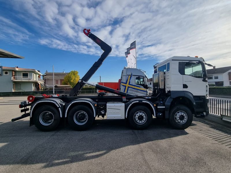 MAN TGS GANCIO SCARRABILE - NUOVO TGS 41.540 8x4 BB CH - Abrollkipper: das Bild 3 MAN TGS GANCIO SCARRABILE - NUOVO TGS 41.540 8x4 BB CH - Abrollkipper: das Bild 3