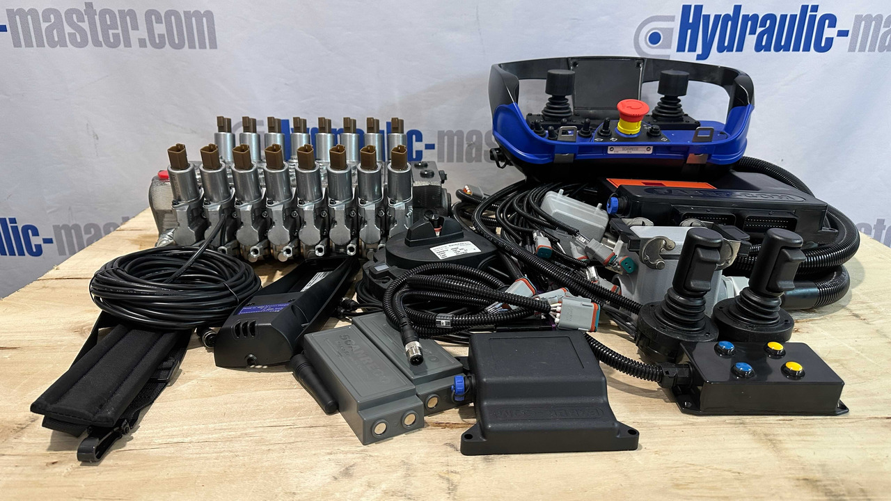 Set Scanreco RC400 with Walvoil DPX100 Fassi, Effer, Atlas, Manitou - Rückewagen: das Bild 1 Set Scanreco RC400 with Walvoil DPX100 Fassi, Effer, Atlas, Manitou - Rückewagen: das Bild 1