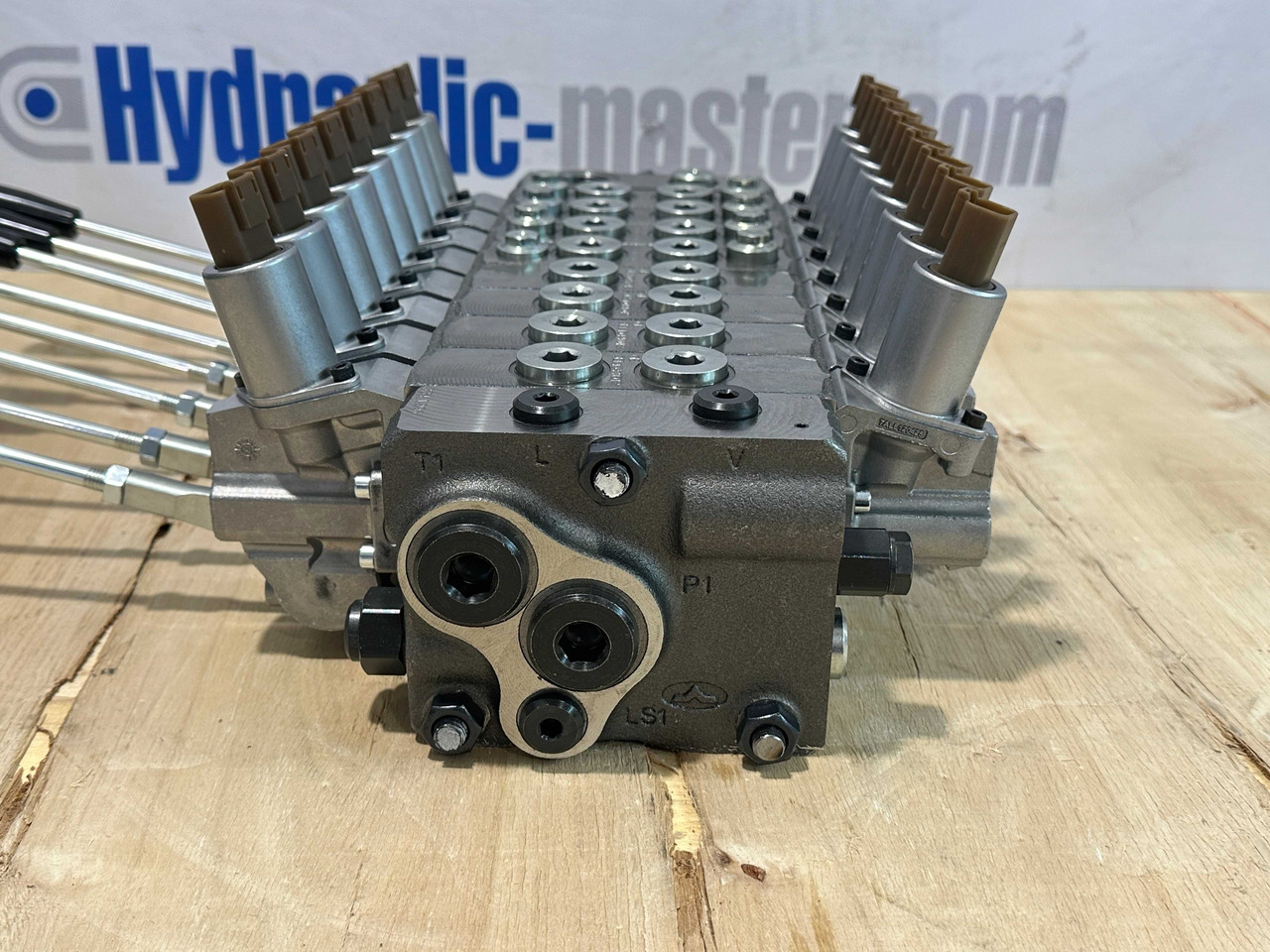 Valve Walvoil DPX100 MKG, Palfinger, Fassi, Hiab - Rückewagen: das Bild 4 Valve Walvoil DPX100 MKG, Palfinger, Fassi, Hiab - Rückewagen: das Bild 4