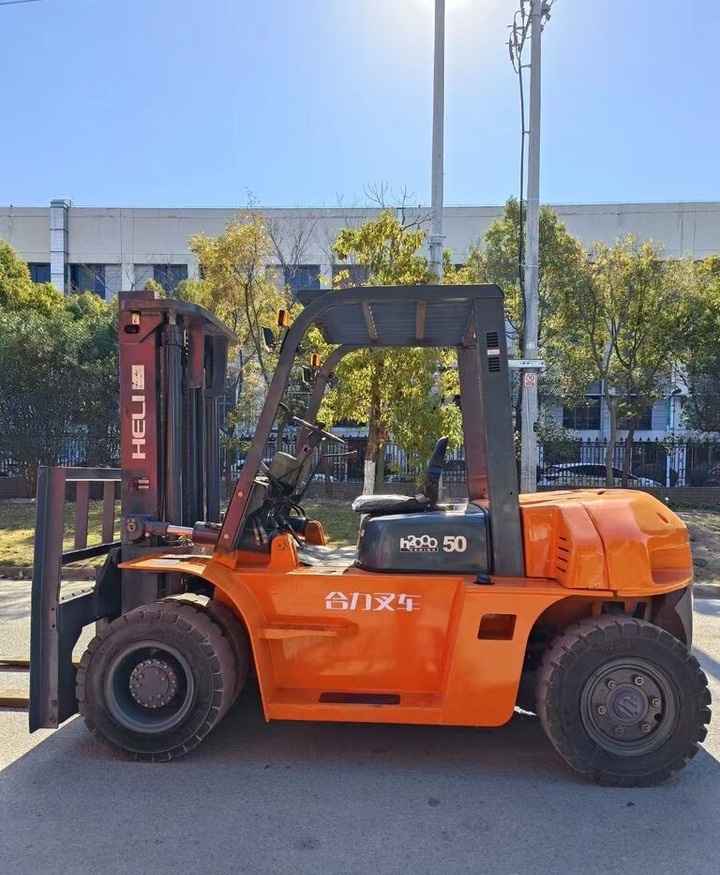 Heli h2000 5t 30 50 70 100 - Dieselstapler: das Bild 1 Heli h2000 5t 30 50 70 100 - Dieselstapler: das Bild 1
