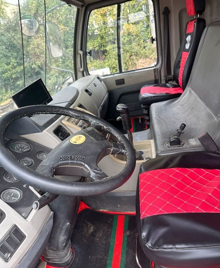 Zoomlion QY130V ZTC1300V ZTC1000V QY100V - Mobilkran: das Bild 5 Zoomlion QY130V ZTC1300V ZTC1000V QY100V - Mobilkran: das Bild 5