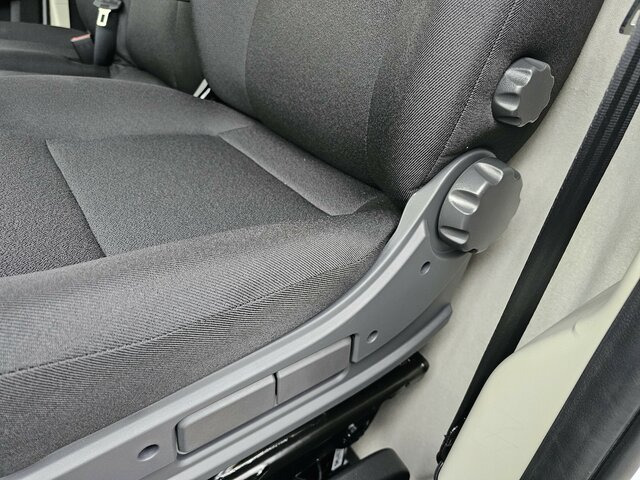 FIAT Ducato 35 140 L2H2 Klima Temp 260° Kamera PDC... - Kastenwagen: das Bild 2 FIAT Ducato 35 140 L2H2 Klima Temp 260° Kamera PDC... - Kastenwagen: das Bild 2