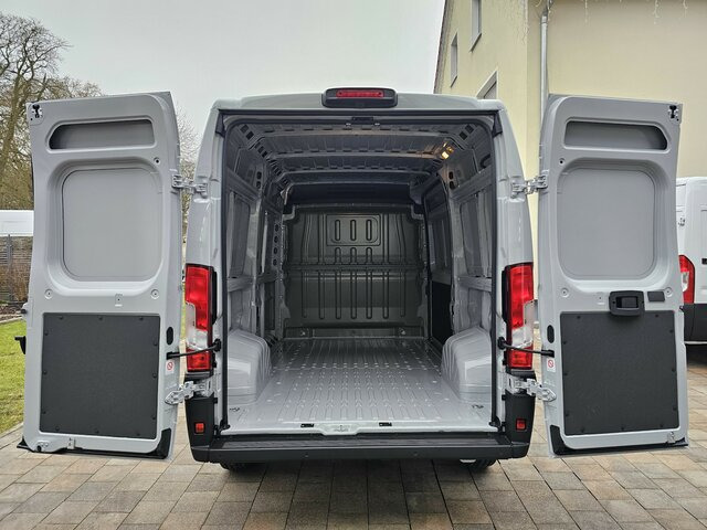 Kastenwagen FIAT Ducato 35 Automatik L2H2 180 Voll-LED V-Cockpit...: das Bild 28 Kastenwagen FIAT Ducato 35 Automatik L2H2 180 Voll-LED V-Cockpit...: das Bild 28