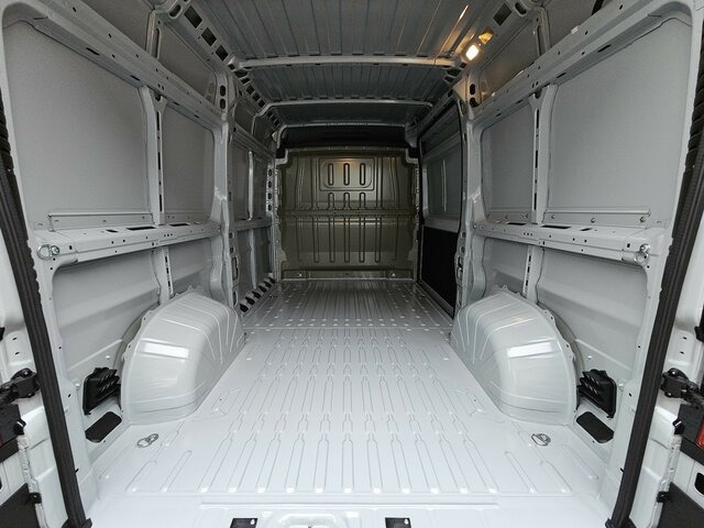 Kastenwagen FIAT Ducato 35 Automatik L2H2 180 Voll-LED V-Cockpit...: das Bild 29 Kastenwagen FIAT Ducato 35 Automatik L2H2 180 Voll-LED V-Cockpit...: das Bild 29