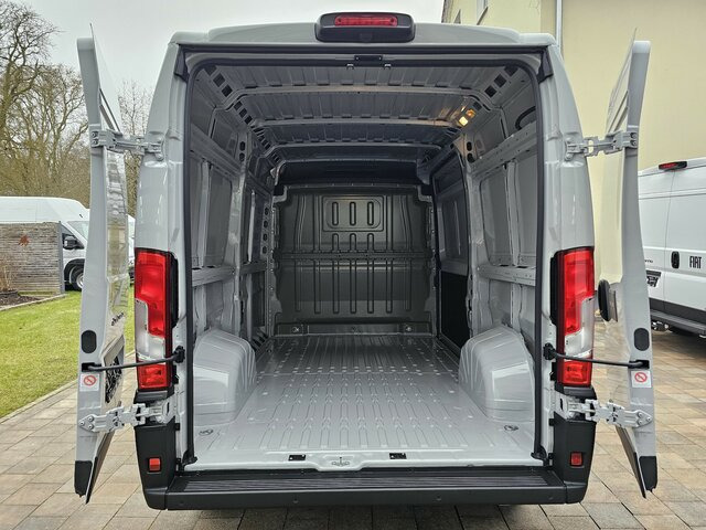 Kastenwagen FIAT Ducato 35 Automatik L2H2 180 Voll-LED V-Cockpit...: das Bild 37 Kastenwagen FIAT Ducato 35 Automatik L2H2 180 Voll-LED V-Cockpit...: das Bild 37