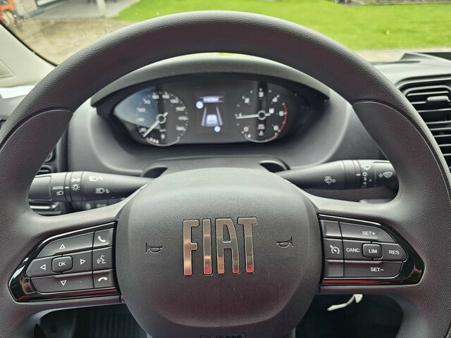 FIAT Ducato MAXI 140 Serie10-9.2 2025 L5 DOKA 3,3 M.... - Pritschenwagen, Transporter mit Doppelkabine: das Bild 2 FIAT Ducato MAXI 140 Serie10-9.2 2025 L5 DOKA 3,3 M.... - Pritschenwagen, Transporter mit Doppelkabine: das Bild 2