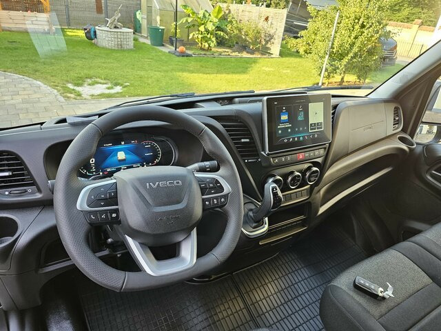 IVECO Daily 35S18HA8V DOKA Hi-Matic 12m³ 2xSchiebetür... - Kastenwagen, Transporter mit Doppelkabine: das Bild 5 IVECO Daily 35S18HA8V DOKA Hi-Matic 12m³ 2xSchiebetür... - Kastenwagen, Transporter mit Doppelkabine: das Bild 5