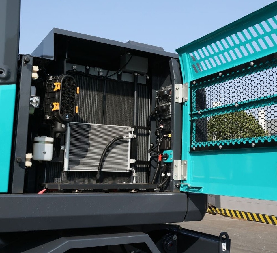 Sunward - Mobilbagger: das Bild 4 Sunward - Mobilbagger: das Bild 4